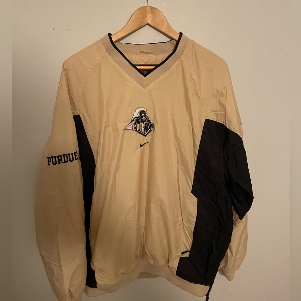 Purdue pullover size XL